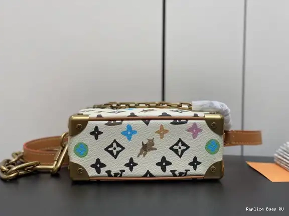 Cheap VUITTON SOFT MINI LOUIS TRUNK-18.5*13*8cm 0701